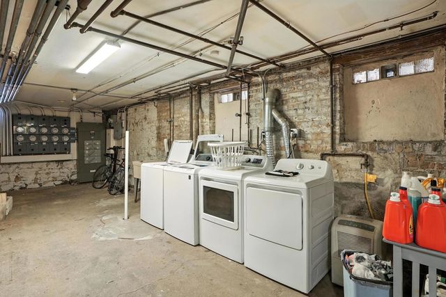 1431 W Cuyler Avenue 1S, Chicago, IL 60613