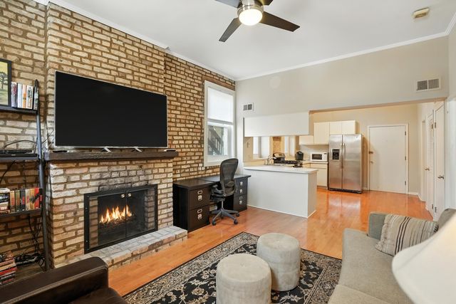 1431 W Cuyler Avenue 1S, Chicago, IL 60613