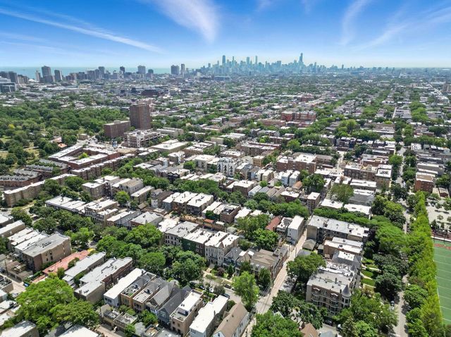 1431 W Cuyler Avenue 1S, Chicago, IL 60613