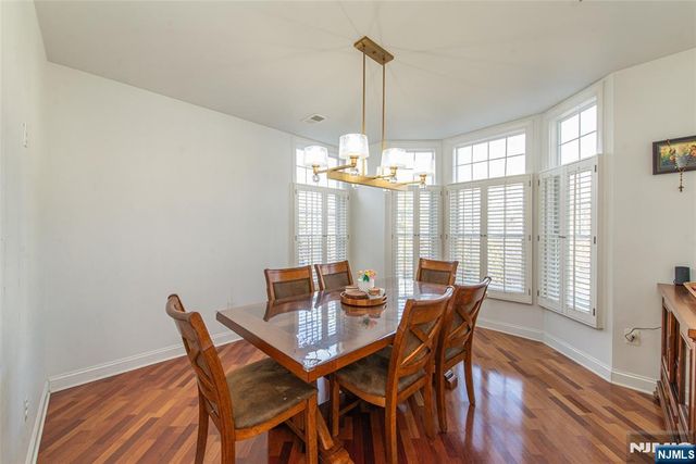 115 Kensington Lane 196, Livingston, NJ 07039