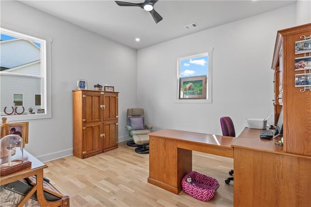 5746 Avalon Commons Way, Clermont, GA 30527