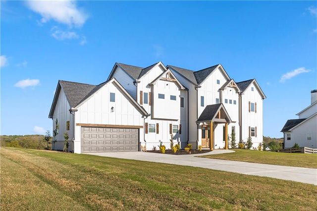 5746 Avalon Commons Way, Clermont, GA 30527
