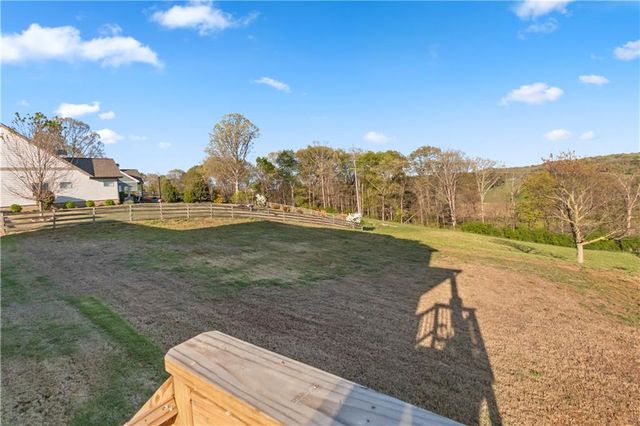 5746 Avalon Commons Way, Clermont, GA 30527