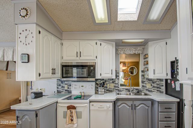 7750 E BROADWAY Road 906, Mesa, AZ 85208