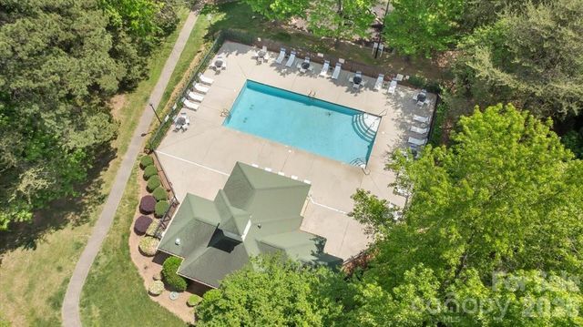 7304 Sedgebrook Drive W, Stanley, NC 28164