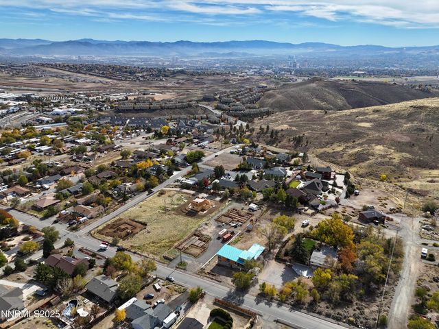 390 Hoge Road, Reno, NV 89506
