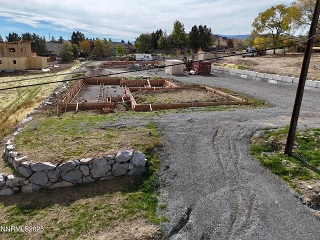 390 Hoge Road, Reno, NV 89506