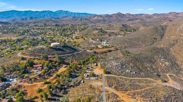 21080 Kimes, Perris, CA 92570