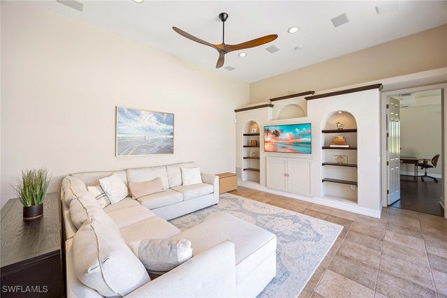 1821 Tarpon Bay DR S, Naples, FL 34119