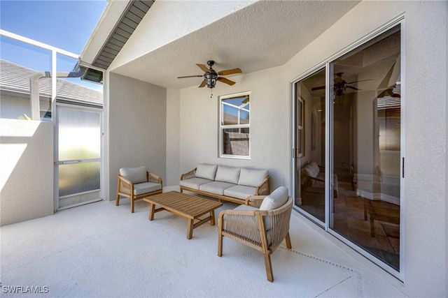 1821 Tarpon Bay DR S, Naples, FL 34119