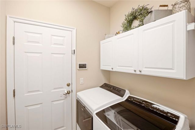 1821 Tarpon Bay DR S, Naples, FL 34119