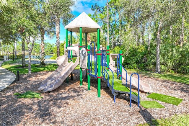 1821 Tarpon Bay DR S, Naples, FL 34119