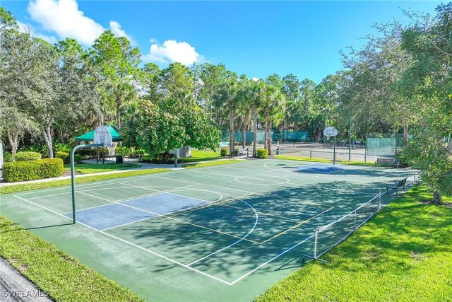 1821 Tarpon Bay DR S, Naples, FL 34119