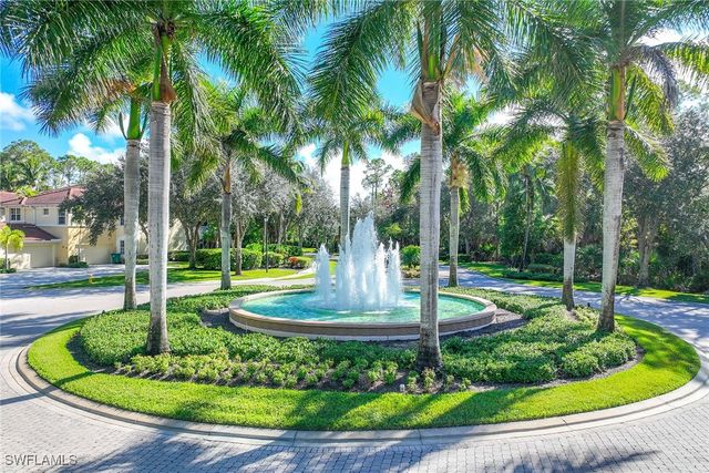 1821 Tarpon Bay DR S, Naples, FL 34119