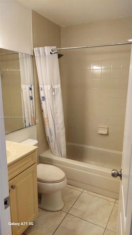 11507 SW 6th St, Sweetwater, FL 33174