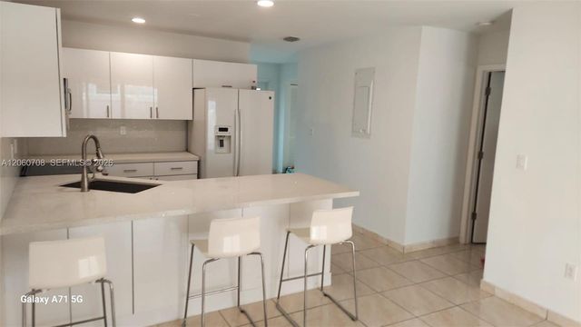 11507 SW 6th St, Sweetwater, FL 33174