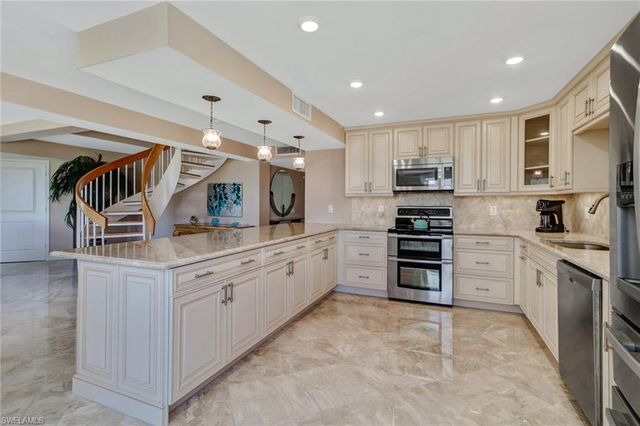 4041 Gulf Shore BLVD N 308, Naples, FL 34103