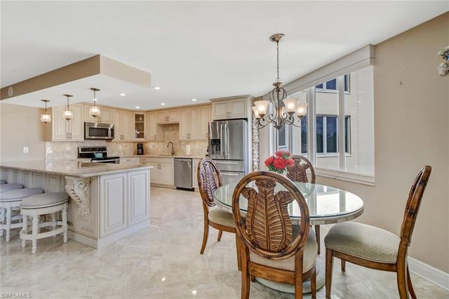 4041 Gulf Shore BLVD N 308, Naples, FL 34103