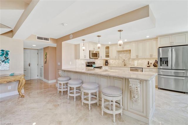 4041 Gulf Shore BLVD N 308, Naples, FL 34103