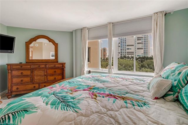 4041 Gulf Shore BLVD N 308, Naples, FL 34103