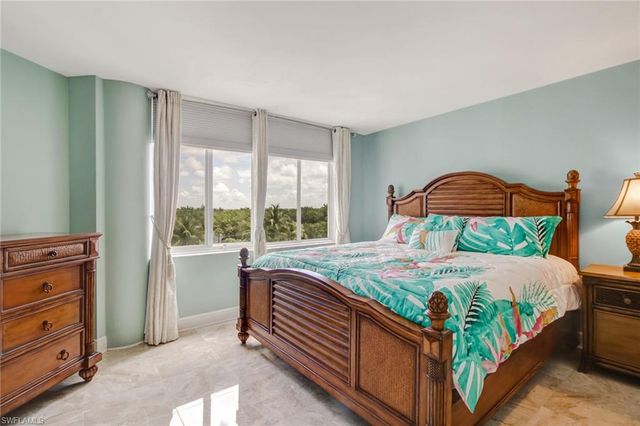 4041 Gulf Shore BLVD N 308, Naples, FL 34103