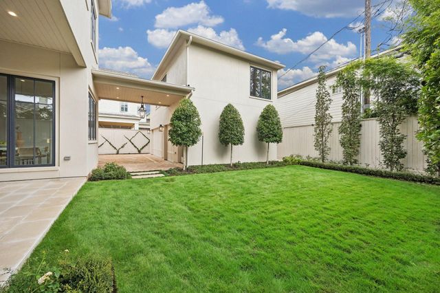 3717 Chevy Chase Drive, Houston, TX 77019