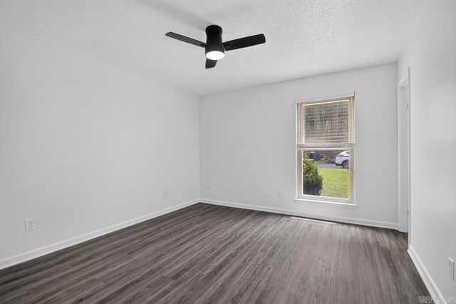 10018 Forester Cv, Little Rock, AR 72209