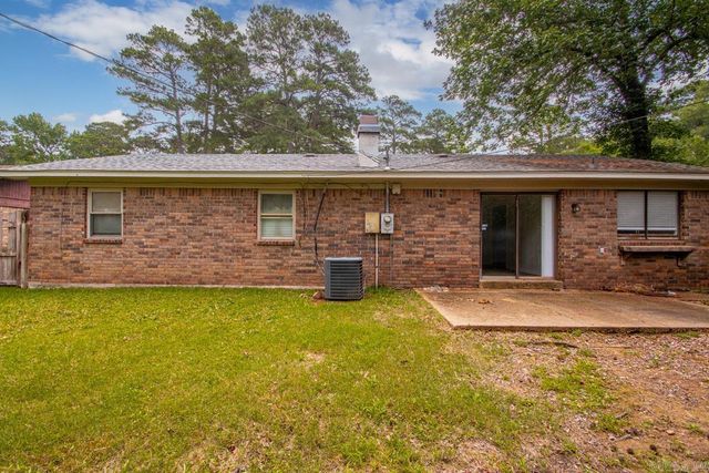 10018 Forester Cv, Little Rock, AR 72209