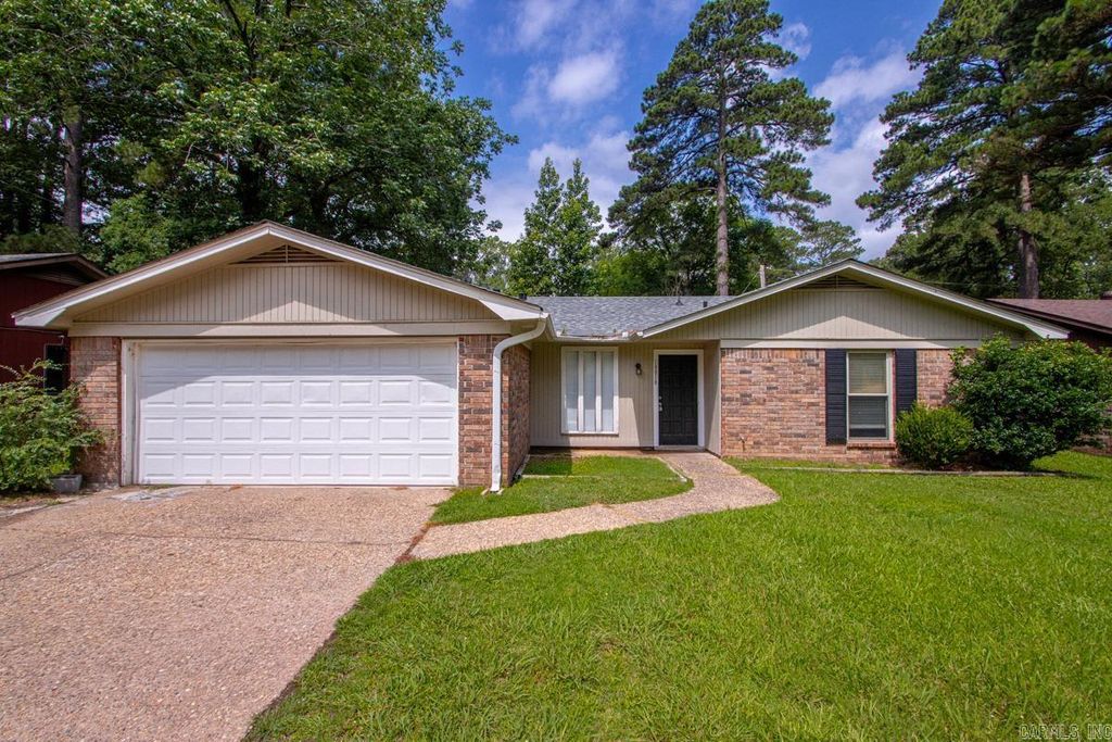 10018 Forester Cv, Little Rock, AR 72209