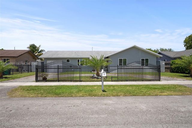13453 SW 256th Ter, Homestead, FL 33032
