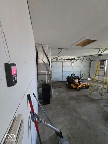 3745 S Main Street, Whitestown, IN 46075