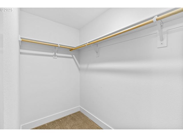 2540 FIELDCRESS Rd, Eugene, OR 97403