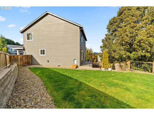 2540 FIELDCRESS Rd, Eugene, OR 97403