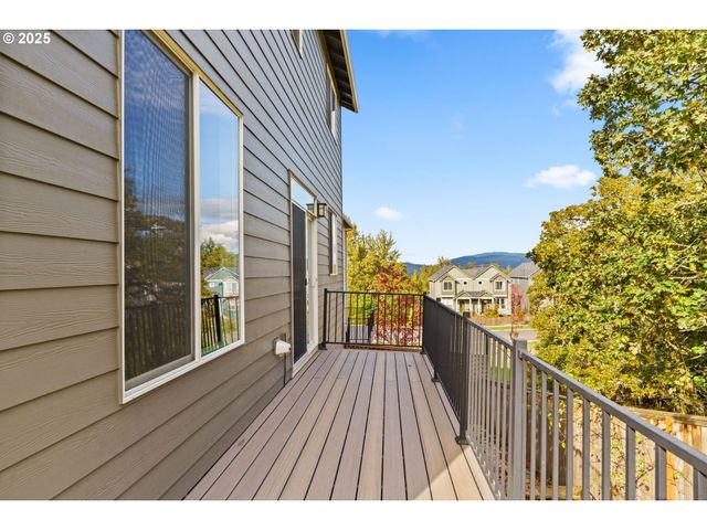 2540 FIELDCRESS Rd, Eugene, OR 97403