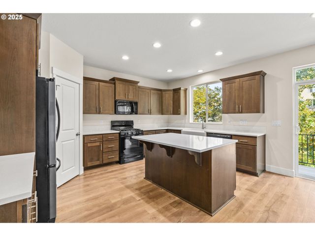 2540 FIELDCRESS Rd, Eugene, OR 97403