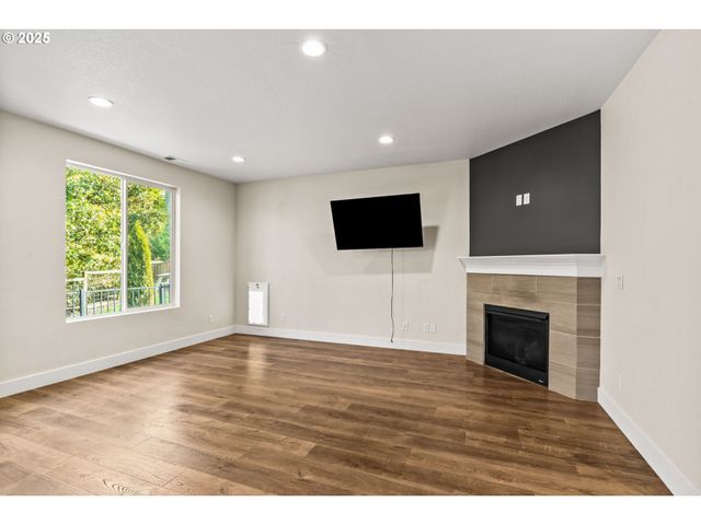 2540 FIELDCRESS Rd, Eugene, OR 97403