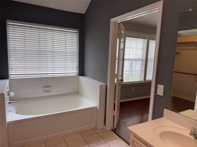 9701 Concord Drive, Frisco, TX 75035