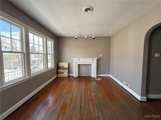 268 Sumner Place, Buffalo, NY 14211