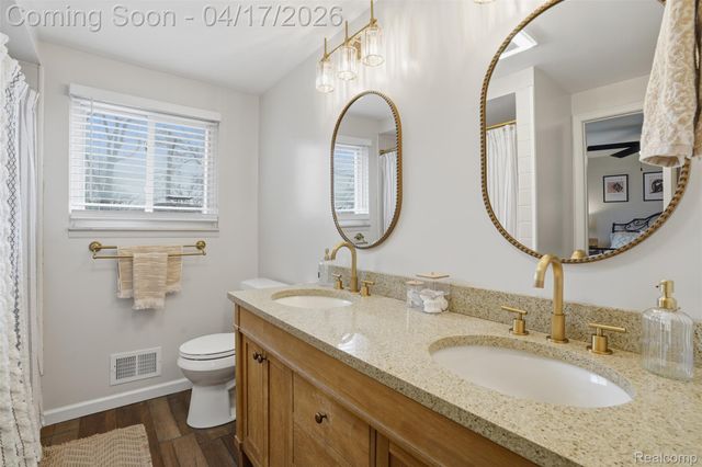 9610 Woody Court, White Lake Charter Township, MI 48386