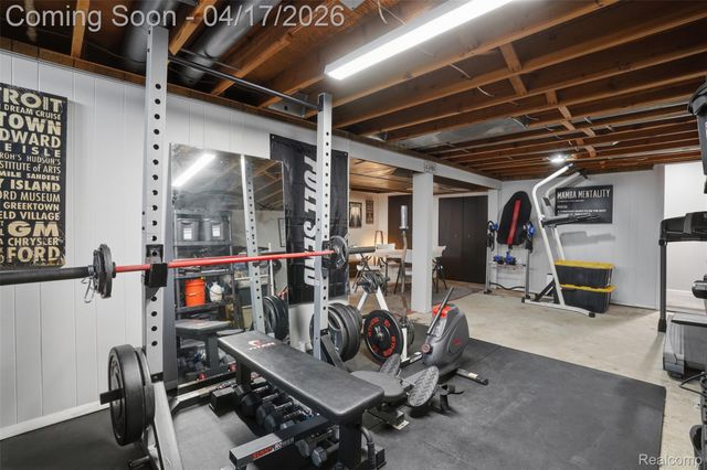 9610 Woody Court, White Lake Charter Township, MI 48386