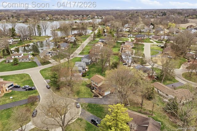 9610 Woody Court, White Lake Charter Township, MI 48386