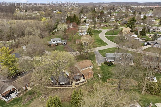 9610 Woody Court, White Lake Charter Township, MI 48386