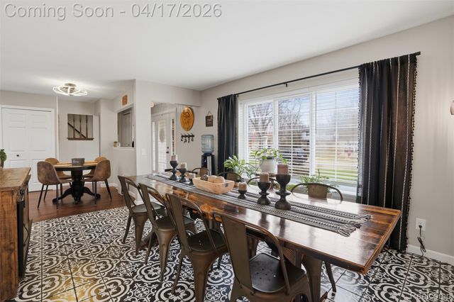 9610 Woody Court, White Lake Charter Township, MI 48386