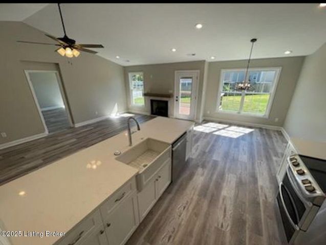 4714 Church Rd, Louisville, KY 40272