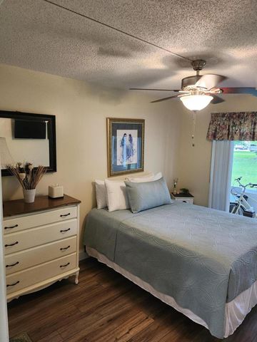 74 Newport Court E, Deerfield Beach, FL 33442