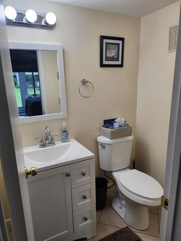 74 Newport Court E, Deerfield Beach, FL 33442