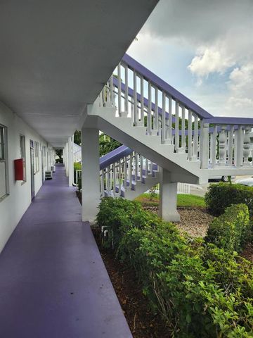 74 Newport Court E, Deerfield Beach, FL 33442