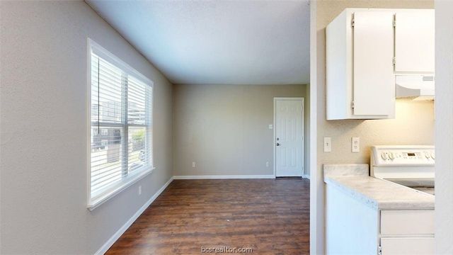 806 Oran Circle G, Bryan, TX 77801