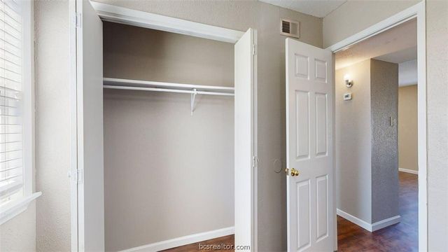 806 Oran Circle G, Bryan, TX 77801