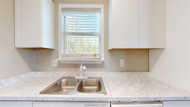 806 Oran Circle G, Bryan, TX 77801